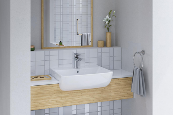 Chau rua ban da Inax AL-345V nhin cheo