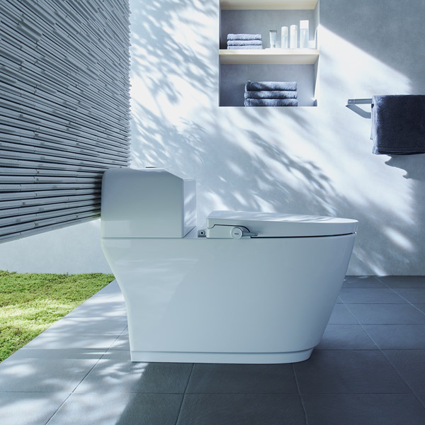 Nap rua co Inax CW-S32VN-1 nhin tu ben ngang